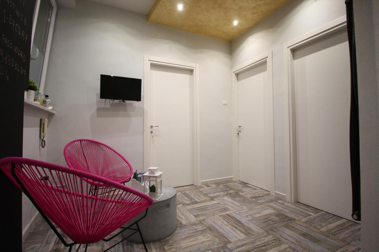 نابولي Recia Room المظهر الخارجي الصورة